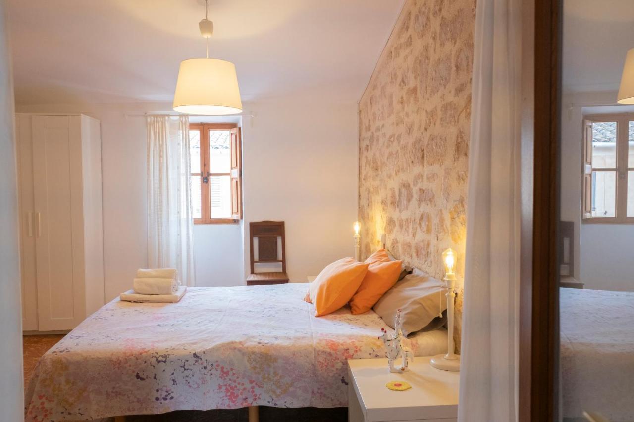 Farinera Vella Villa Santanyi Bagian luar foto